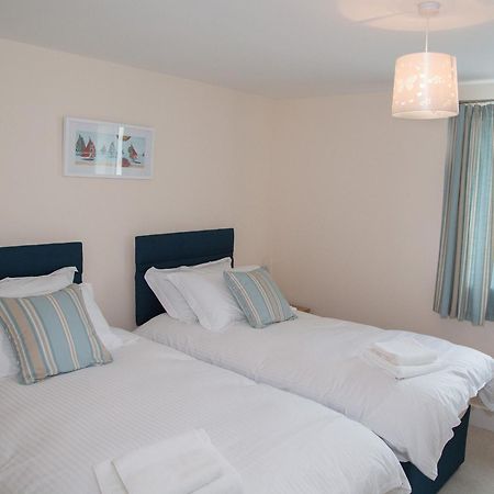 Apartment 11 - Latitude 51 Westward Ho!  Eksteriør billede